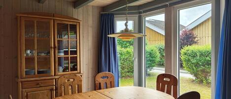 تناول الطعام