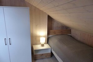 3 chambres, lit parapluie