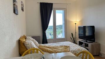 Fer et planche à repasser, Wi-Fi, draps fournis