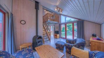Smart TV y chimenea
