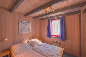 2 chambres, lit parapluie