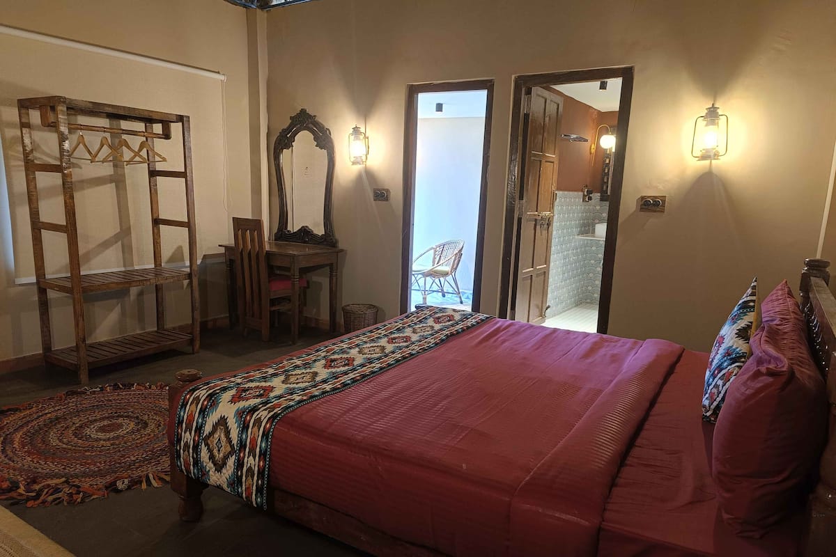 1 bedroom, premium bedding, memory foam beds, bed sheets