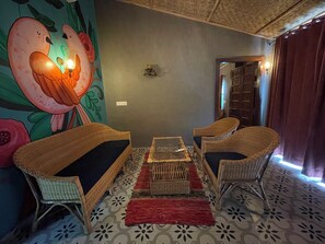 Luxury Room | Living area