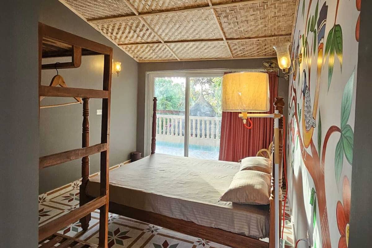 Comfort Room | 1 bedroom, premium bedding, memory foam beds, bed sheets