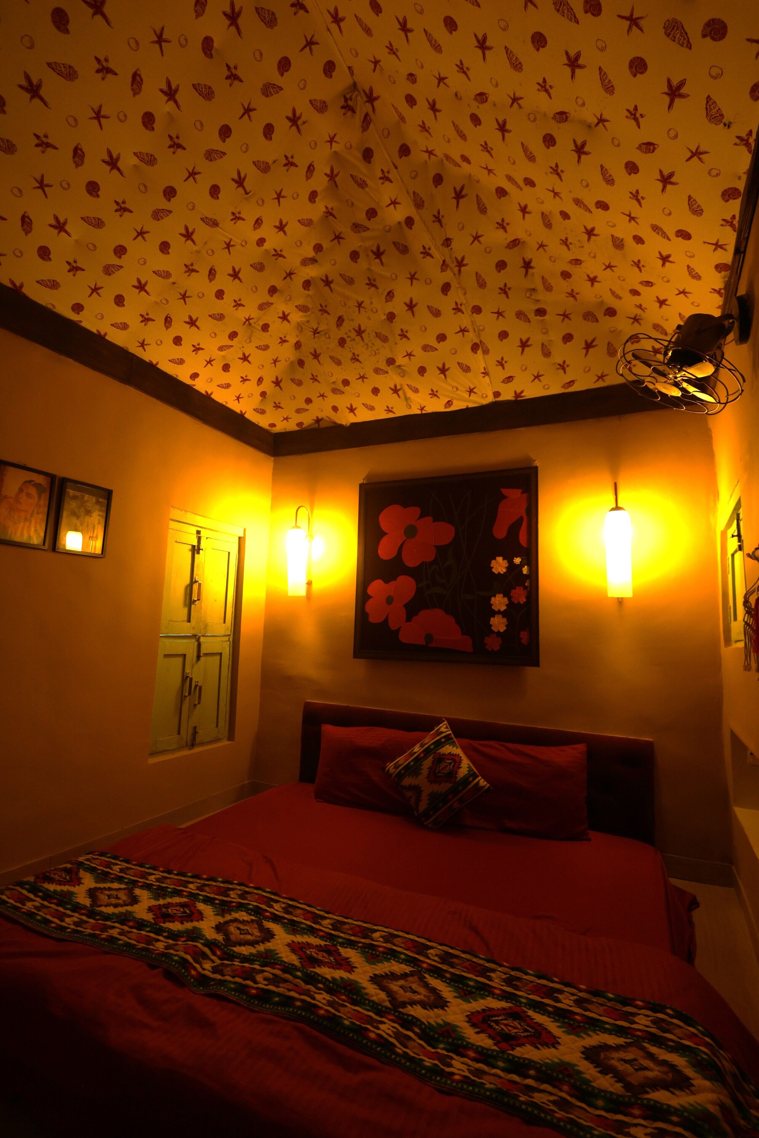 Premium bedding, memory-foam beds, bed sheets