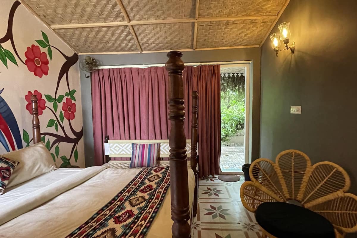 Club Room | 1 bedroom, premium bedding, memory foam beds, bed sheets
