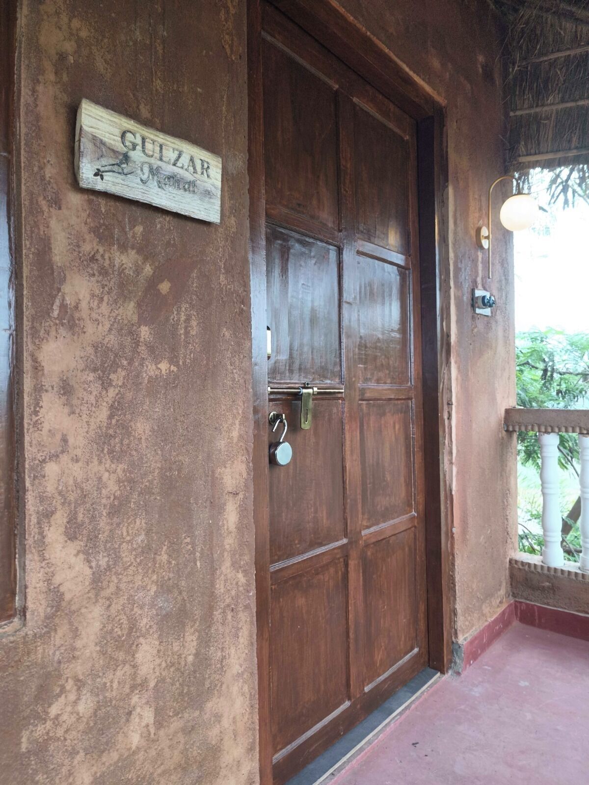 Premium bedding, memory-foam beds, bed sheets