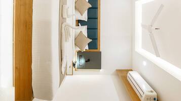 Royal Double Room | Soundproofing, iron/ironing board, free WiFi