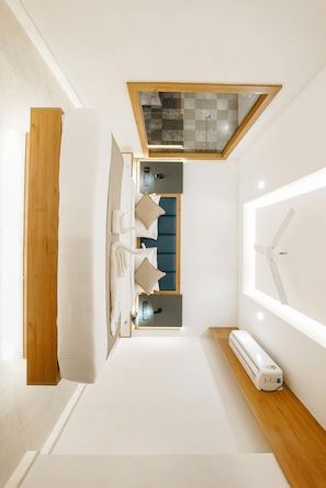 Soundproofing, iron/ironing board, free WiFi - Aurora Hotels & Resorts (Kanayannur)