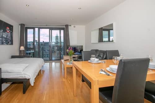 Family Apartment, 2 Bedrooms, Non Smoking, Kitchen | Living area