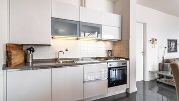 Réfrigérateur, four, lave-vaisselle