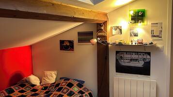 4 Schlafzimmer, Schreibtisch, Bügeleisen/Bügelbrett, kostenloses WLAN