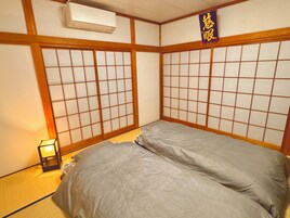 Deluxe Twin Room, Non Smoking | Free WiFi, bed sheets