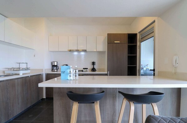 Fridge, microwave, oven, stovetop