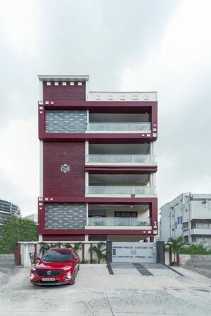 Exterior - Shreshtam Apart Hotel Khajakuda (Hyderabad)