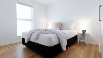 1 sovrum, strykjÀrn/strykbrÀda, gratis wi-fi och sÀngklÀder