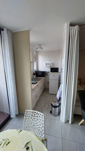 Interior - Fully equipped studio in a quiet residence (Gréoux-les-Bains)
