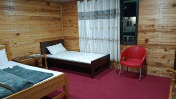 Deluxe Double Room, Mountain View | Soundproofing, iron/ironing board, free WiFi