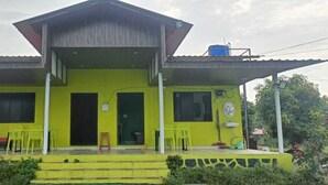 Bagian depan properti