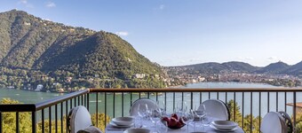 Villa San Pietro-Lake Views/AC/Parking/Jacuzzi/Gym