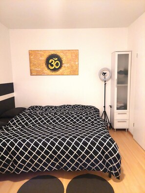 1 chambre, fer et planche Ă repasser, Wi-Fi, draps fournis