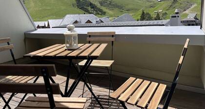 Studio cabin, balcony, 5 guests, near slopes