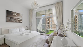 Comfort appartement, balkon, uitzicht op de stad | 1 slaapkamer, een strijkplank/strijkijzer, gratis wifi