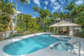 Pool - Noosa Family Resort with 3 Pools (Noosa)