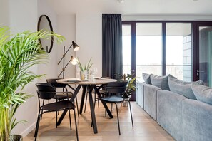 ดีลักซ์อพาร์ทเมนท์, วิวเมือง | 2 ห้องนอน