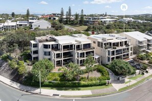 Exterior - Postcard on Sunrise Beach (Noosa)