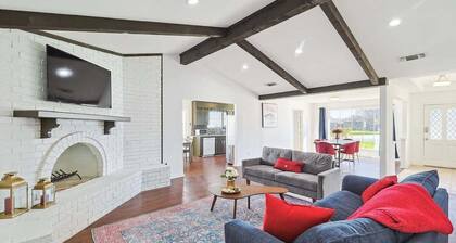 Spacious 4-BR Home Near Allen Outlets & Dining