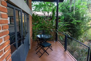 奢华独立别墅, 花园景 观 | 露台