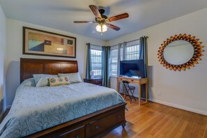 3 habitaciones, escritorio, tabla de planchar con plancha y wifi gratis 