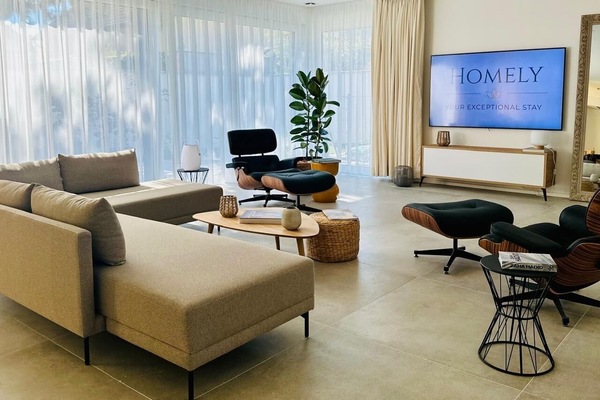 Royal Apartment, Multiple Beds, Garden View, Garden Area | Living room | TV, heated floors