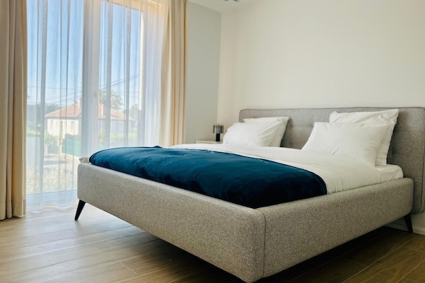 Premium bedding, down duvets, in-room safe, laptop workspace