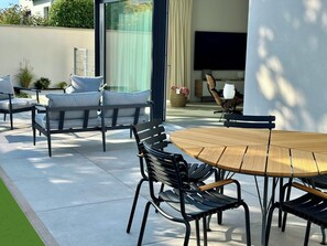 Royal Apartment, Multiple Beds, Garden View, Garden Area | Garden view