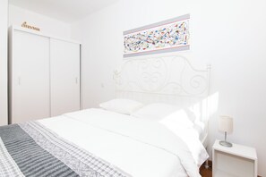 Penthouse tiện nghi đơn giản, 2 phòng ngủ, quang cảnh thành phố | 2 phòng ngủ, truy cập Internet không dây miễn phí