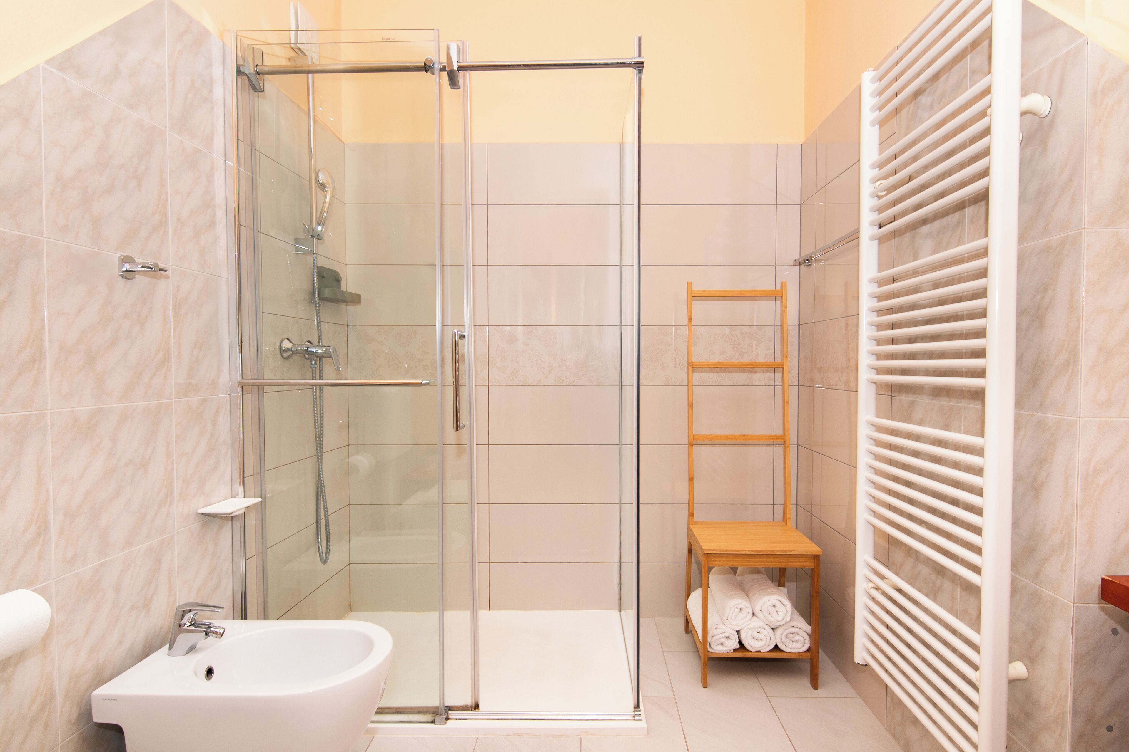 Comfort Penthouse, 2 Bedrooms, City View | Bathroom | Bathrobes