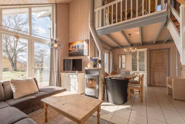 Smart TV, fireplace - skandinavisches Ferienhaus in Rechlin (Rechlin)
