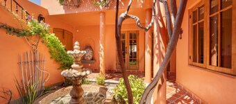 3 BRs Water and Mountain Views-Steps to Beach and Inn