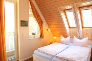 2 bedrooms, travel cot, free WiFi - exklusives Appartement in Rechlin (Rechlin)