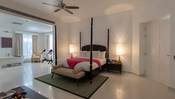 Presidential Bungalow, Garden View | 1 bedroom, premium bedding, free minibar items, desk