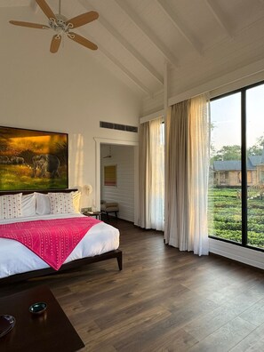 Luksus-alpehytte, hageutsikt | 1 soverom, sengetøy av topp kvalitet og minibarvarer (inkludert)