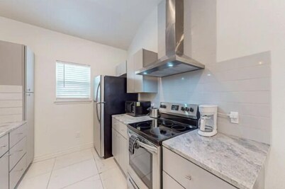 2BD-RemoteWork-Extd Stay Discounts-PetsOK-Central