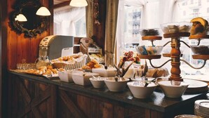 Breakfast buffet - Albergo Ristorante Centrale (Primiero San Martino di Castrozza)