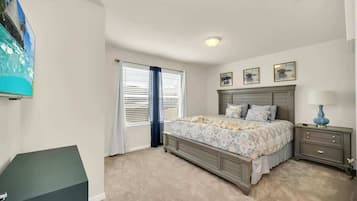 5 bedrooms, iron/ironing board, free WiFi, bed sheets