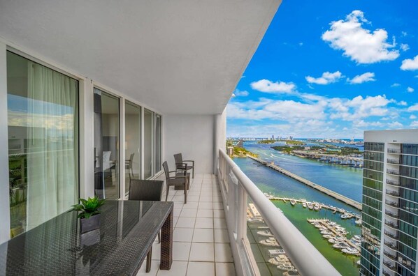 Apartment | 1 bedroom, desk, Internet - The Peaceful Palm (Miami)