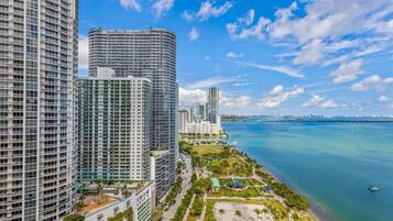 Apartment | 2 bedrooms, Internet