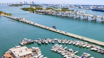 Apartamento | 2 quartos, escrivaninha, acesso à internet de alta velocidade