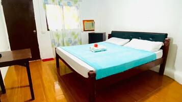 Habitación doble | Escritorio